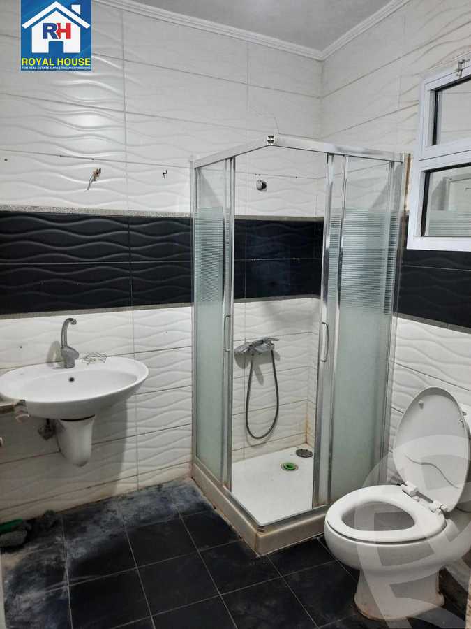 https://aqarmap.com.eg/en/listing/5269935-for-sale-cairo-heliopolis-roxy-square-al-ahram-st