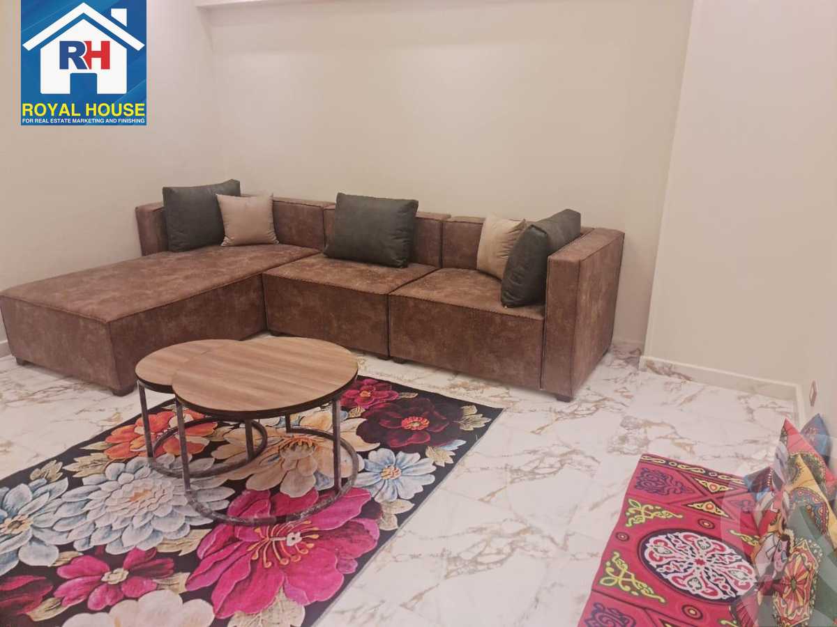 https://aqarmap.com.eg/en/listing/5416219-for-sale-cairo-heliopolis-gesr-elsuez-ibn-sender-square