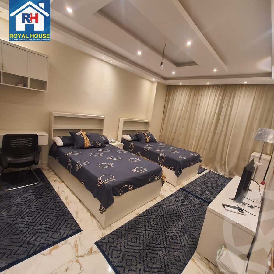 https://aqarmap.com.eg/en/listing/5416219-for-sale-cairo-heliopolis-gesr-elsuez-ibn-sender-square