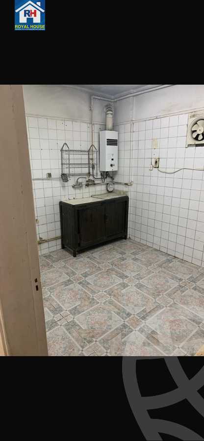 https://aqarmap.com.eg/en/listing/5548494-for-sale-cairo-heliopolis-ard-el-golf-nabil-el-wakkad