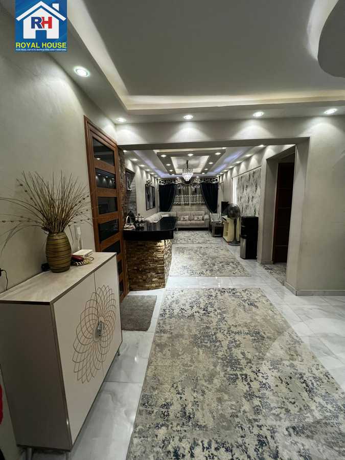 https://aqarmap.com.eg/en/listing/5558719-for-sale-cairo-heliopolis-gesr-elsuez-main-street
