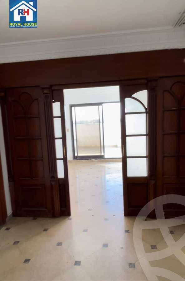 https://aqarmap.com.eg/en/listing/5574274-for-sale-cairo-heliopolis-roxy-square-al-ahram-st