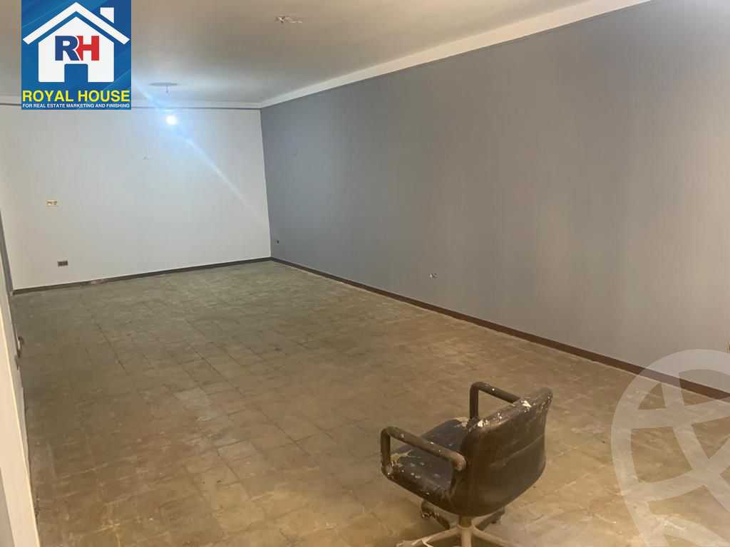 https://aqarmap.com.eg/en/listing/5575844-for-sale-cairo-heliopolis-roxy-square-al-ahram-st