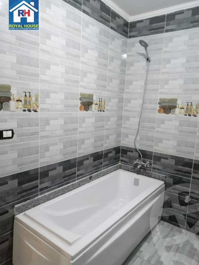 https://aqarmap.com.eg/en/listing/5688152-for-sale-cairo-heliopolis-gesr-elsuez-main-street