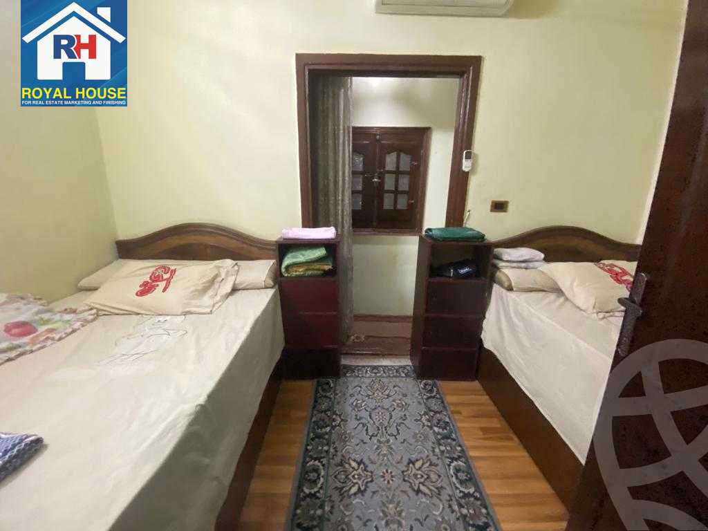https://aqarmap.com.eg/en/listing/5701132-for-sale-cairo-heliopolis-gesr-elsuez-ibn-sender-square