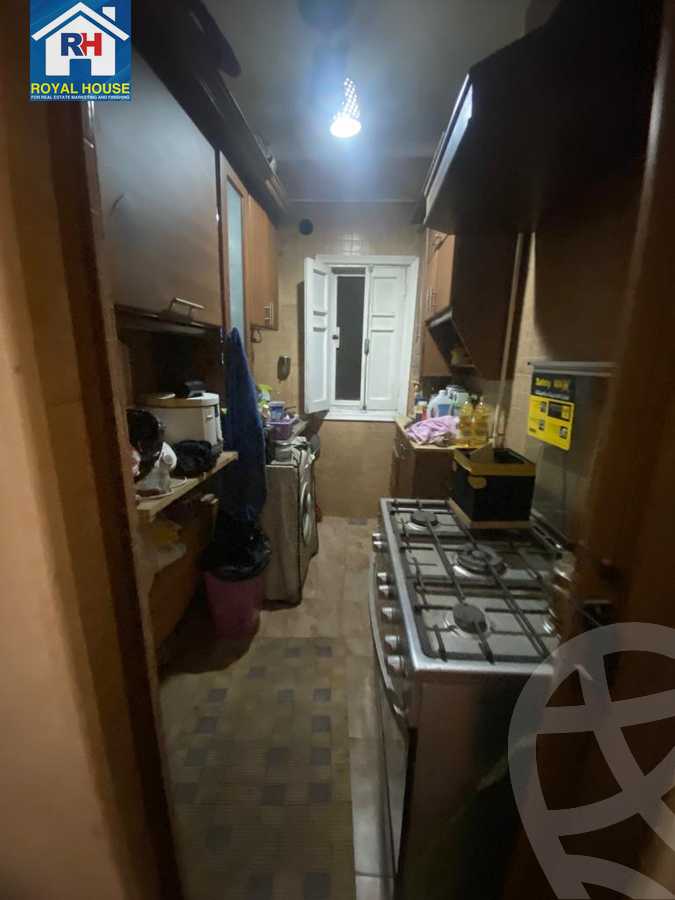 https://aqarmap.com.eg/en/listing/5701132-for-sale-cairo-heliopolis-gesr-elsuez-ibn-sender-square