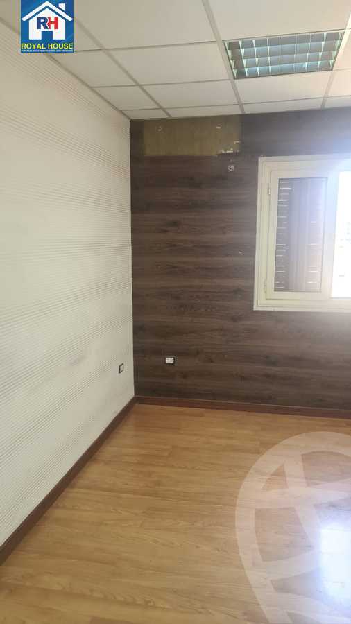 https://aqarmap.com.eg/ar/listing/6327991-for-sale-cairo-heliopolis-roxy-square-al-ahram-st