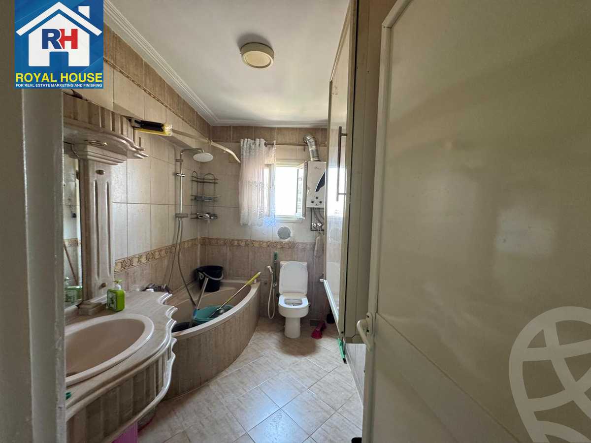 https://aqarmap.com.eg/en/listing/6359932-for-sale-cairo-nasr-city-6th-zone-al-sheikh-mohammed-al-nadi-st