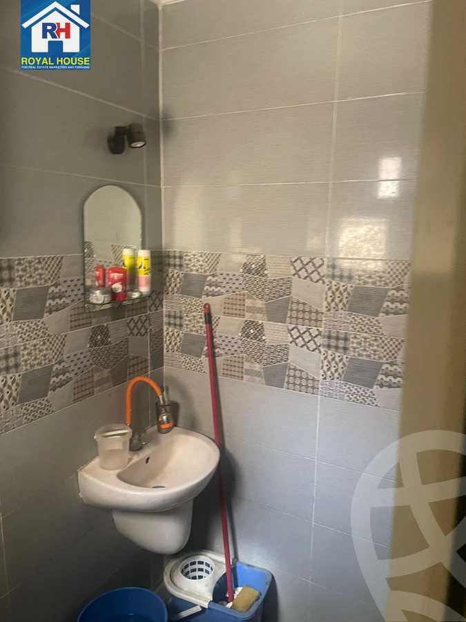 https://aqarmap.com.eg/en/listing/6385031-for-sale-cairo-heliopolis-roxy-square-al-ahram-st