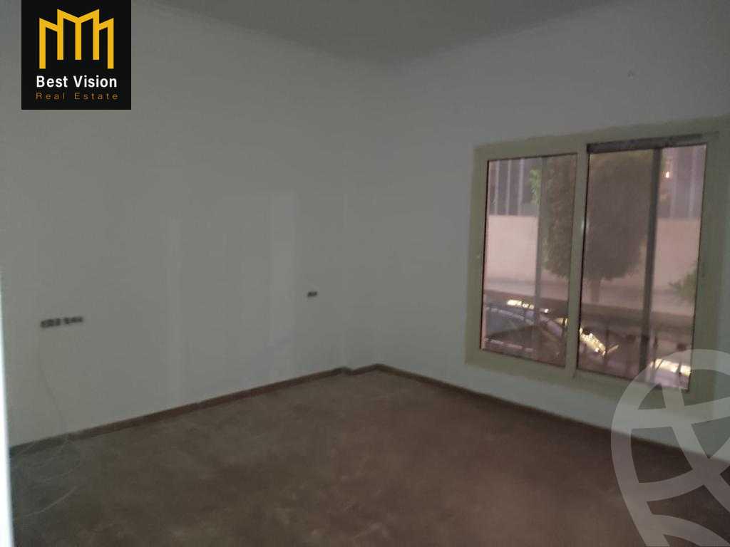 https://aqarmap.com.eg/ar/listing/3638134-for-rent-cairo-new-cairo-compounds-hayati-residence