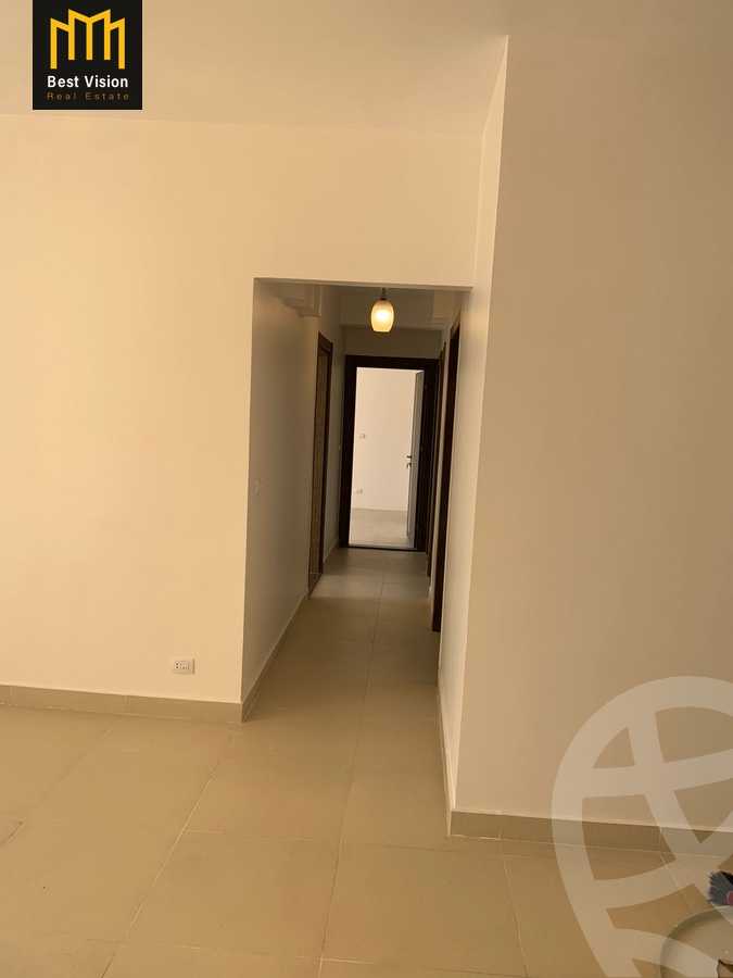 https://aqarmap.com.eg/ar/listing/3656567-for-rent-cairo-new-cairo-compounds-hyde-park