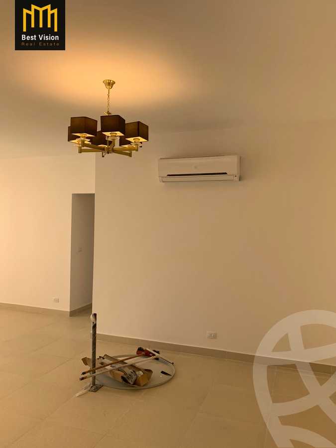 https://aqarmap.com.eg/ar/listing/3656567-for-rent-cairo-new-cairo-compounds-hyde-park