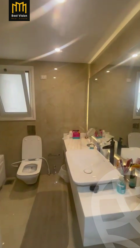 https://aqarmap.com.eg/ar/listing/3669394-for-rent-cairo-new-cairo-compounds-mountain-view-hyde-park