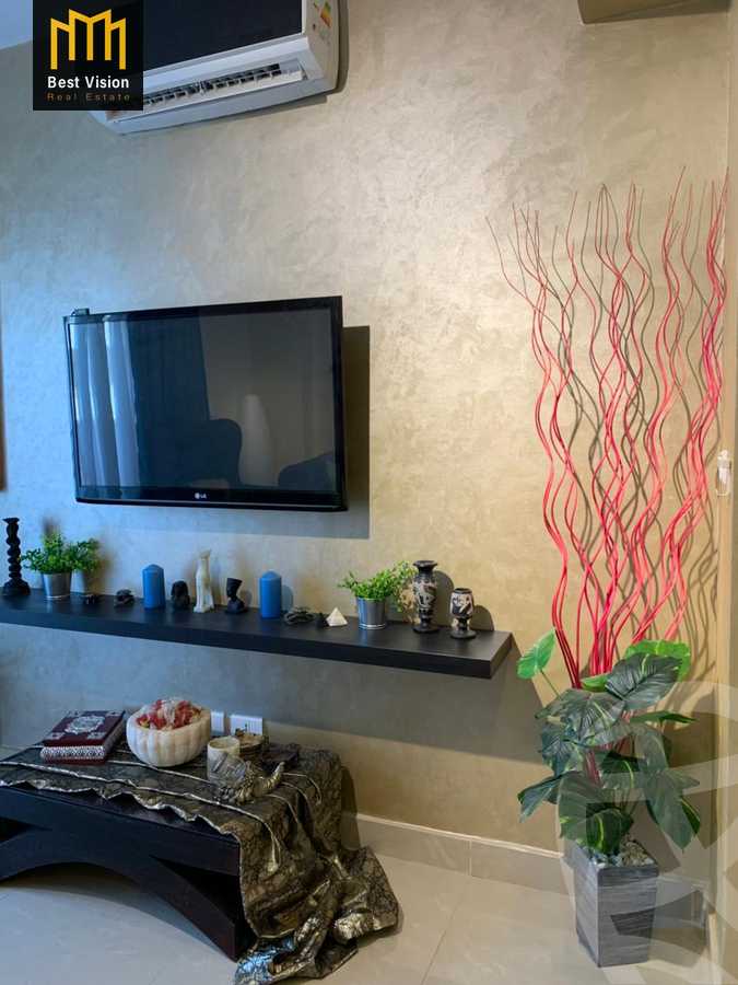https://aqarmap.com.eg/ar/listing/3678599-for-rent-cairo-new-cairo-compounds-mirage-residence