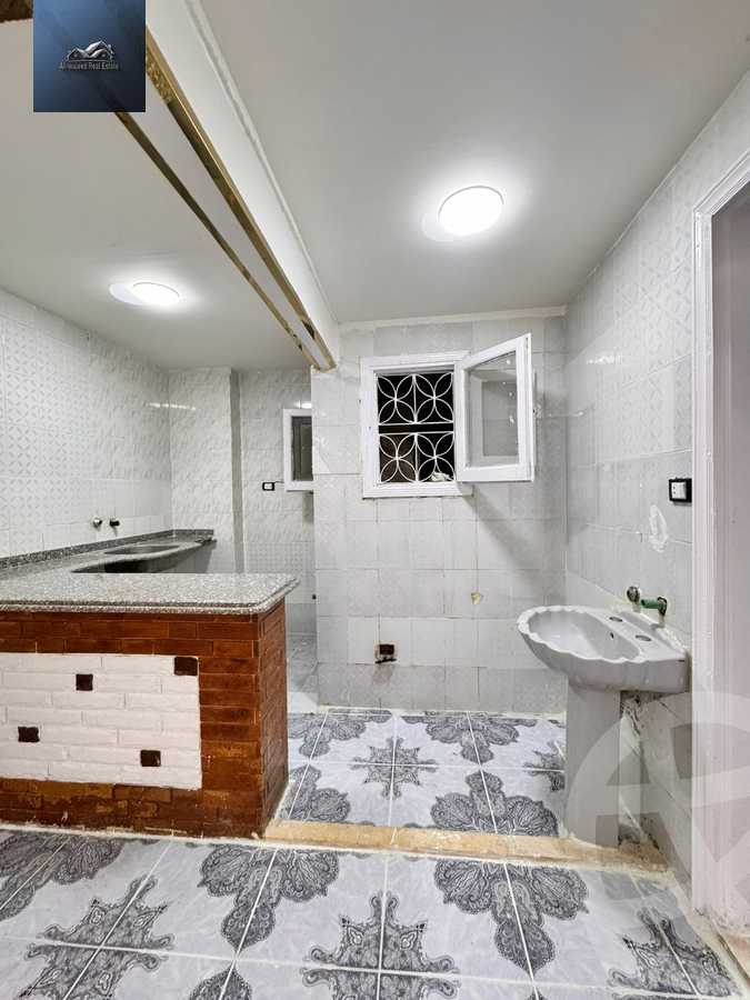 https://aqarmap.com.eg/en/listing/6378486-for-sale-alexandria-l-jmy-shataa-el-nakheel-no-8-st