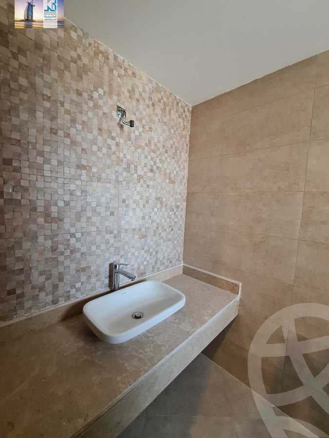 https://aqarmap.com.eg/ar/listing/4020704-for-rent-cairo-6th-of-october-compounds-mbrfyl-ryzydns-nyw-jyz-llttwyr-l-qry