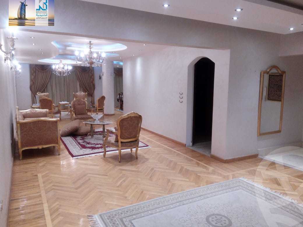 https://aqarmap.com.eg/ar/listing/4255633-for-sale-cairo-el-sheikh-zayed-city-el-hay-eltaseaa-area-2