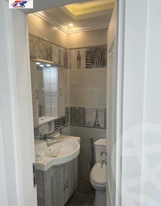 https://aqarmap.com.eg/ar/listing/3892424-for-rent-cairo-new-cairo-compounds-lake-view