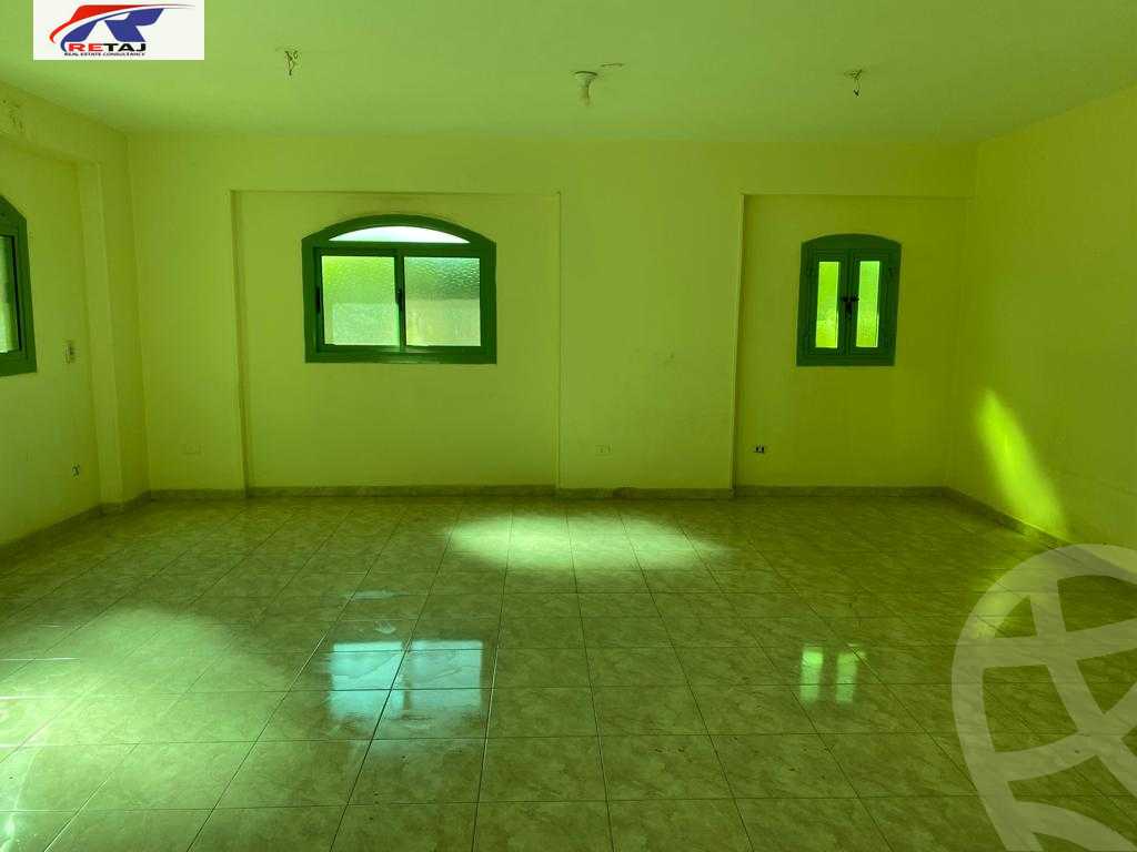 https://aqarmap.com.eg/ar/listing/3893195-for-rent-cairo-new-cairo-first-settlement-mhwr-mstfy-kml