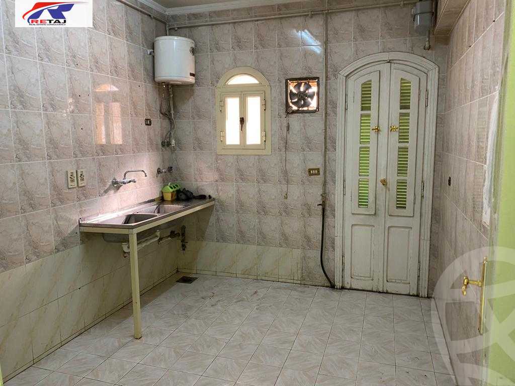 https://aqarmap.com.eg/ar/listing/3893195-for-rent-cairo-new-cairo-first-settlement-mhwr-mstfy-kml