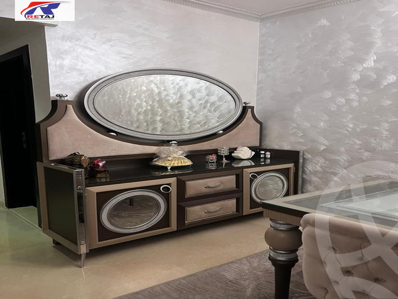 https://aqarmap.com.eg/en/listing/4077260-for-sale-cairo-new-cairo-compounds-dh-hb