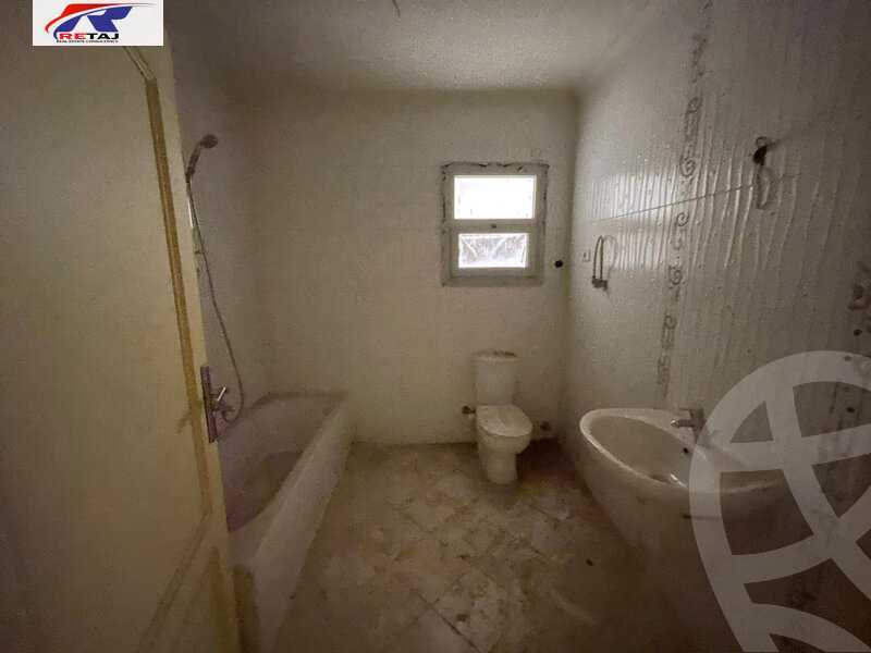 https://aqarmap.com.eg/en/listing/4153013-for-sale-cairo-new-cairo-compounds-ritaj