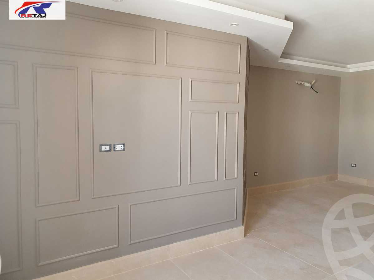 https://aqarmap.com.eg/en/listing/4162571-for-rent-cairo-new-cairo-compounds-mountain-view-hyde-park