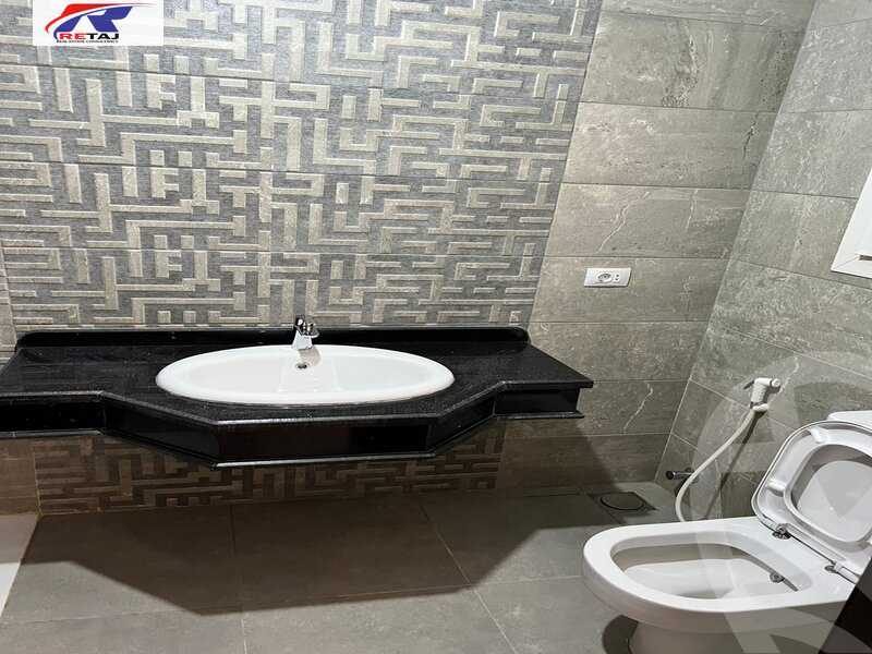 https://aqarmap.com.eg/en/listing/4184899-for-rent-cairo-new-cairo-compounds-mountain-view-hyde-park