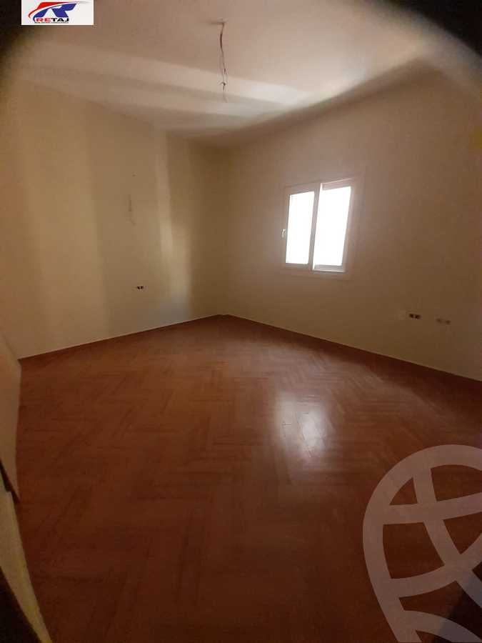 https://aqarmap.com.eg/ar/listing/4186722-for-rent-cairo-new-cairo-south-investors-mohammed-nagib-axis-st