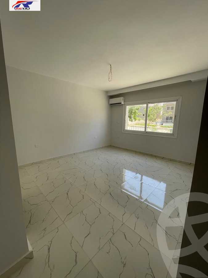 https://aqarmap.com.eg/en/listing/4213687-for-rent-cairo-new-cairo-compounds-mountain-view-hyde-park