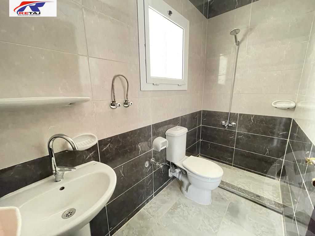 https://aqarmap.com.eg/en/listing/4213687-for-rent-cairo-new-cairo-compounds-mountain-view-hyde-park