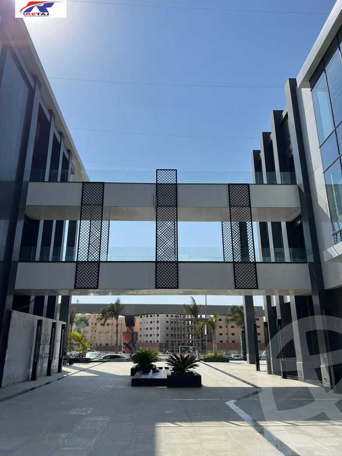 https://aqarmap.com.eg/en/listing/4224794-for-rent-cairo-new-cairo-compounds-jwr-kwmyrshyl-kwmblks-makeplace