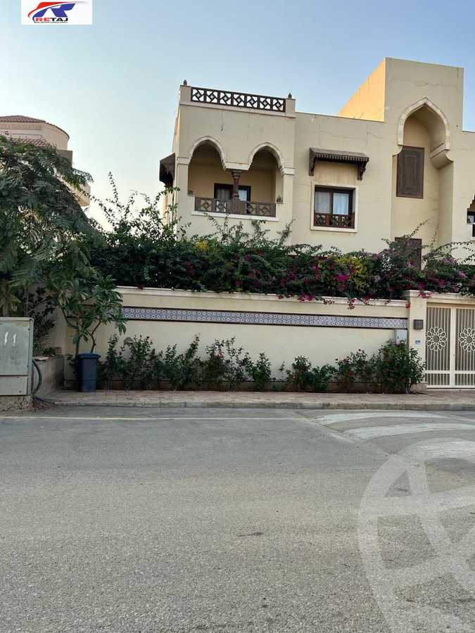 https://aqarmap.com.eg/en/listing/4301012-for-rent-cairo-new-cairo-sharq-el-akadamiya-mohammad-othman-st