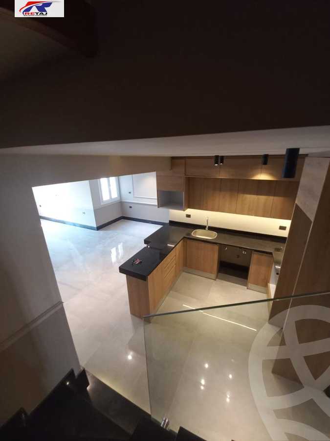 https://aqarmap.com.eg/en/listing/4328124-for-sale-cairo-new-cairo-compounds-mountain-view-hyde-park