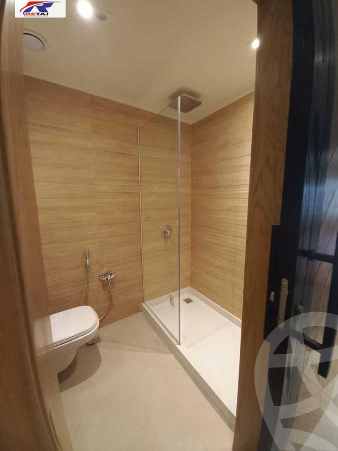 https://aqarmap.com.eg/en/listing/4328124-for-sale-cairo-new-cairo-compounds-mountain-view-hyde-park