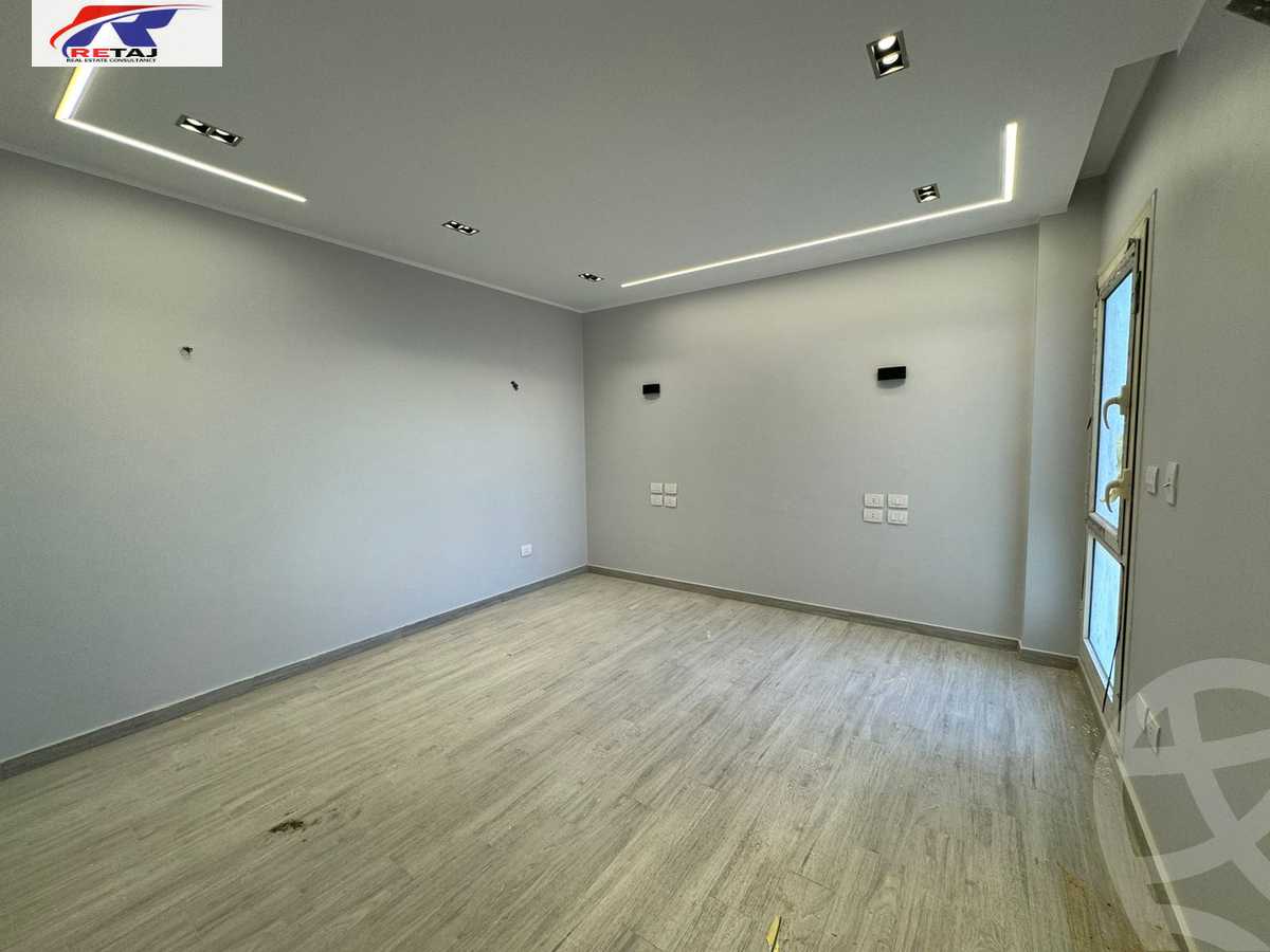 https://aqarmap.com.eg/ar/listing/4342157-for-rent-cairo-new-cairo-compounds-stwn-ryzydns-by-ar-y-llttwyr