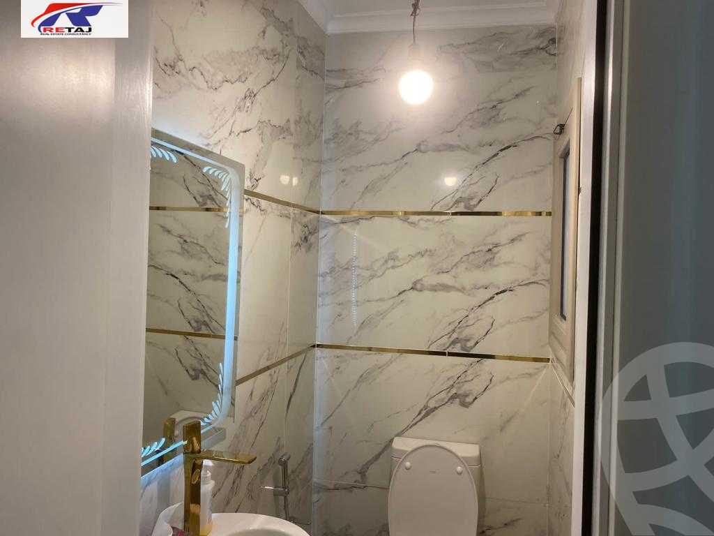 https://aqarmap.com.eg/ar/listing/4357274-for-sale-cairo-new-cairo-compounds-moon-valley