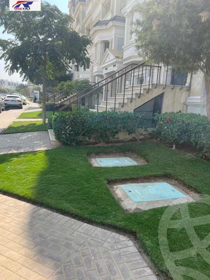 https://aqarmap.com.eg/en/listing/4365681-for-sale-cairo-new-cairo-compounds-mountain-view-hyde-park