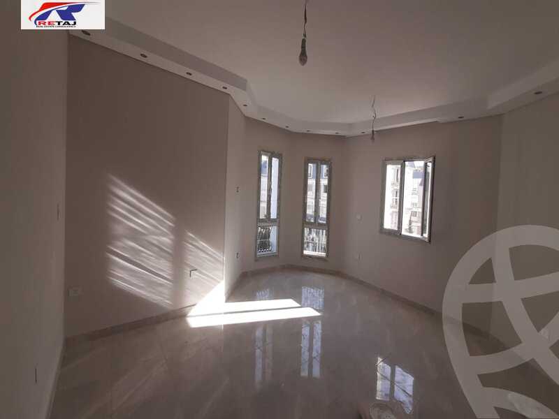 https://aqarmap.com.eg/ar/listing/4521103-for-rent-cairo-new-cairo-compounds-mountain-view-hyde-park