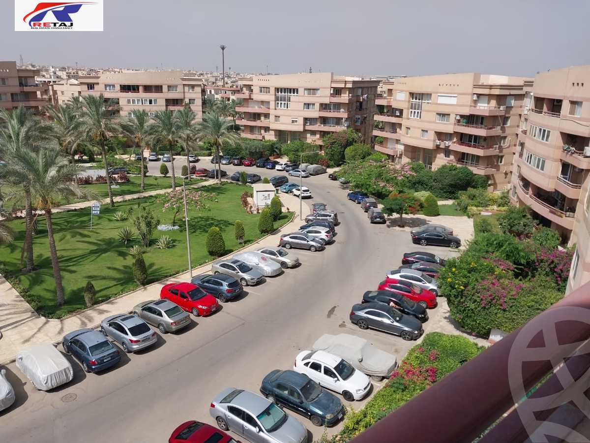 https://aqarmap.com.eg/en/listing/4809934-for-sale-cairo-new-cairo-lrhb-city-phase-4-mostafa-el-nahaas-st