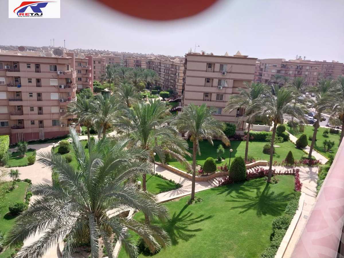 https://aqarmap.com.eg/en/listing/4809934-for-sale-cairo-new-cairo-lrhb-city-phase-4-mostafa-el-nahaas-st