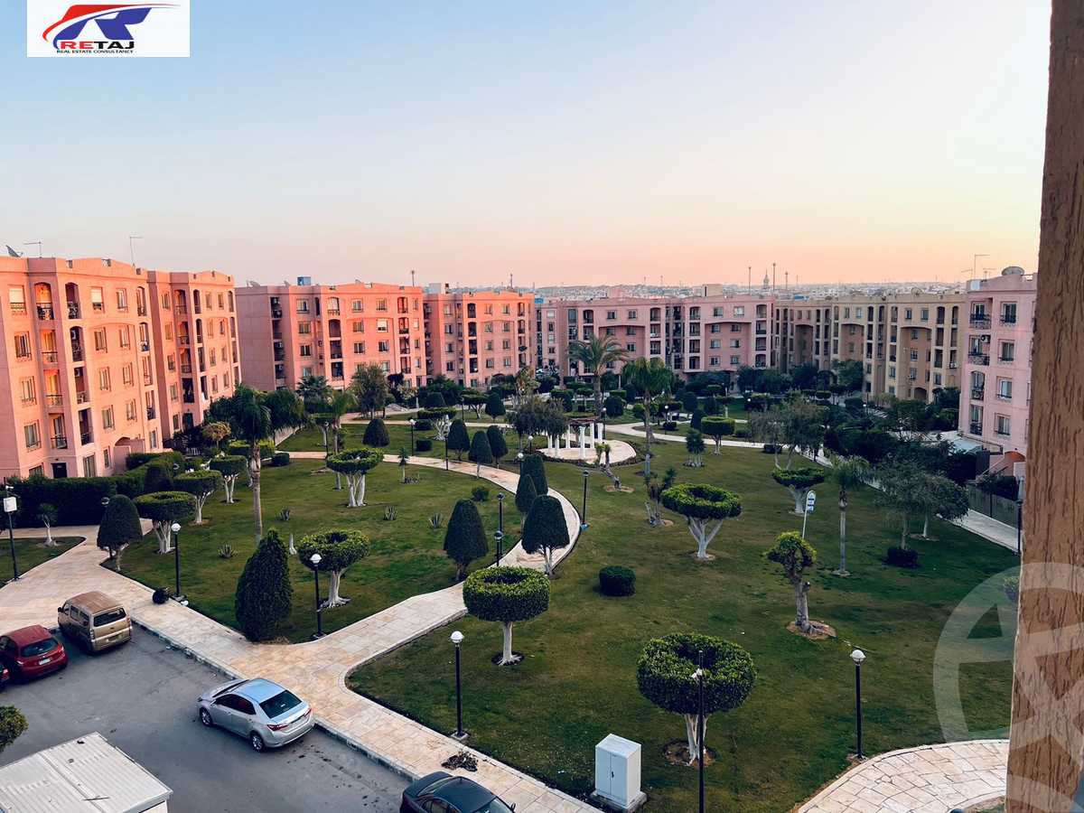 https://aqarmap.com.eg/ar/listing/4816601-for-sale-cairo-new-cairo-lrhb-city-phase-1-ahmed-rami-st