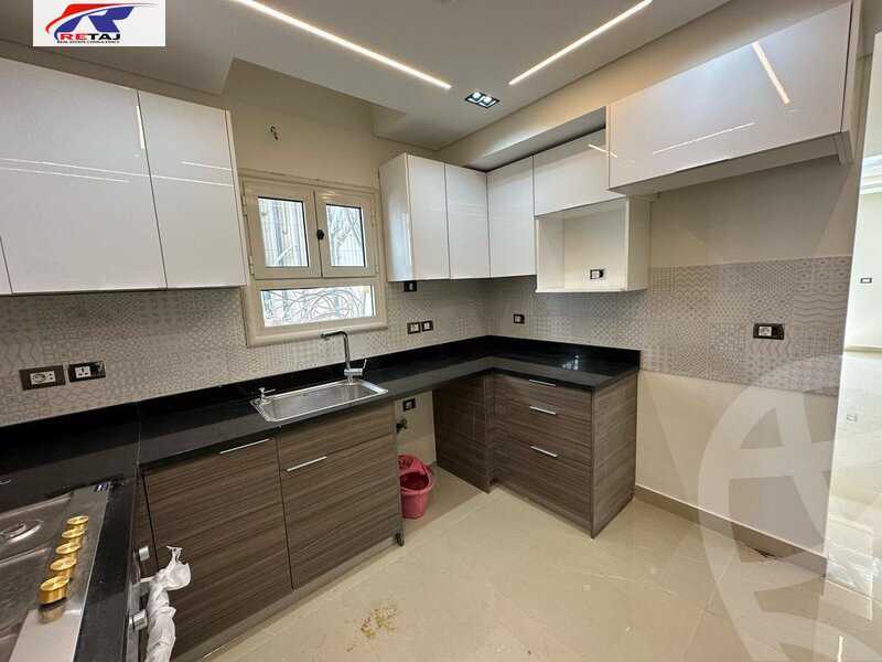 https://aqarmap.com.eg/ar/listing/4819401-for-rent-cairo-new-cairo-compounds-mountain-view-hyde-park