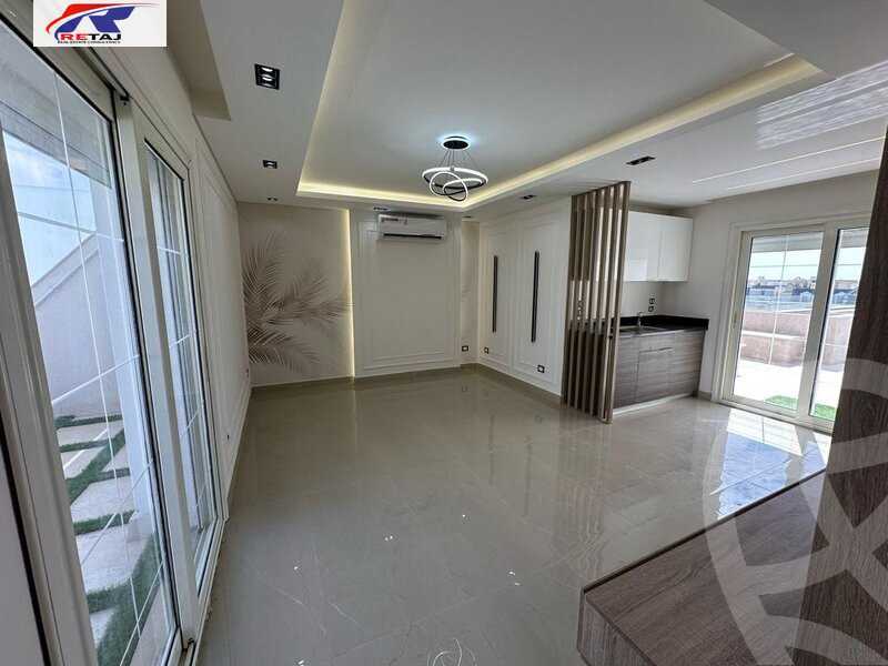 https://aqarmap.com.eg/ar/listing/4819401-for-rent-cairo-new-cairo-compounds-mountain-view-hyde-park