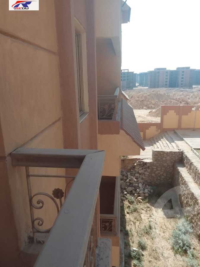 https://aqarmap.com.eg/en/listing/5000467-for-sale-cairo-new-cairo-compounds-bankers-compound