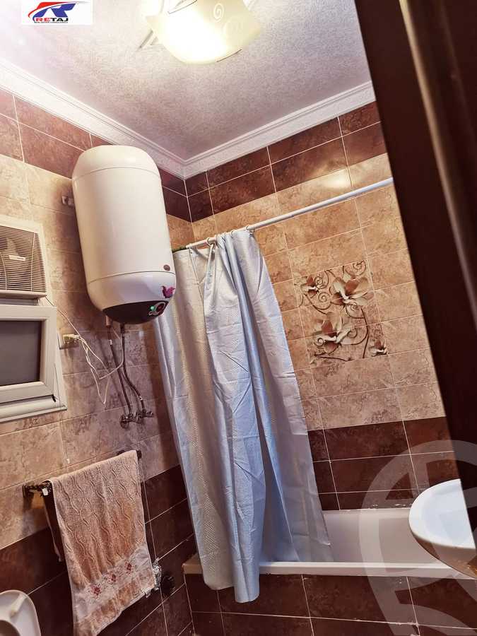 https://aqarmap.com.eg/en/listing/5011946-for-sale-cairo-new-cairo-gharb-arabila-doctor-hani-maher-st