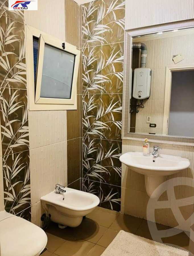 https://aqarmap.com.eg/en/listing/5013995-for-sale-cairo-new-cairo-el-ahyaa-fifth-neighborhood-street-10