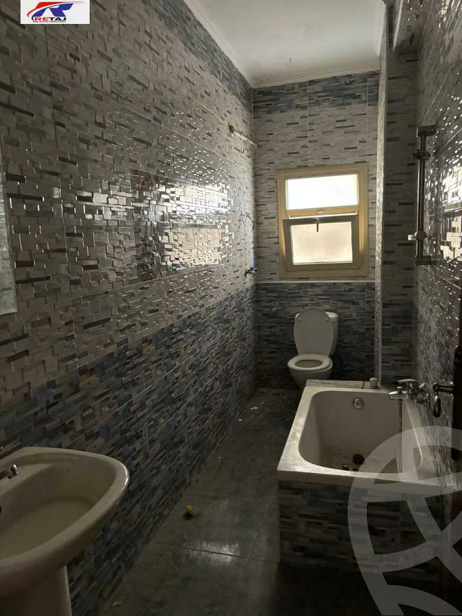 https://aqarmap.com.eg/en/listing/5245652-for-rent-cairo-new-cairo-el-ahyaa-fourth-neighborhood-street-12