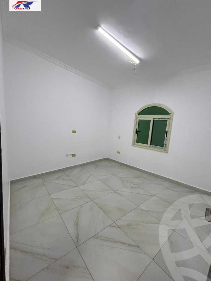 https://aqarmap.com.eg/ar/listing/5270373-for-rent-cairo-new-cairo-ganob-el-akadamiya-south-academy-o-el-sheikh-mohamed-khater-st