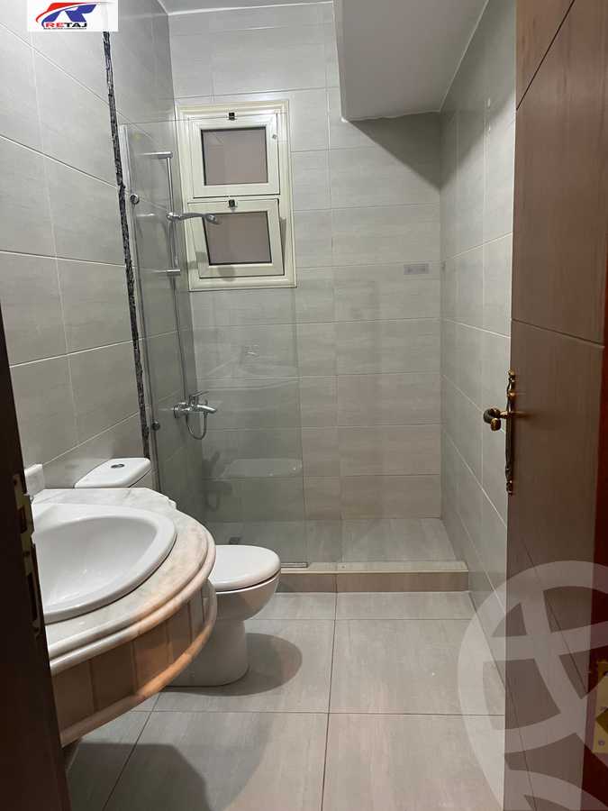 https://aqarmap.com.eg/en/listing/5280626-for-sale-cairo-new-cairo-ganob-el-akadamiya-south-academy-h
